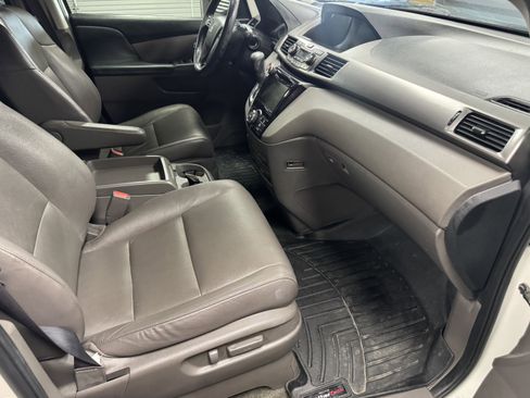 Used 2016 Honda Odyssey EX-L image 7