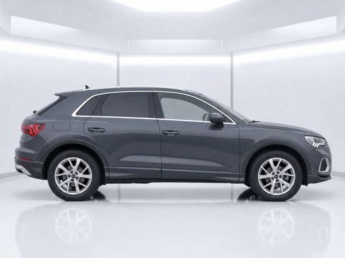 Certified 2024 Audi Q3 2.0T Premium AWD/4WD image 4