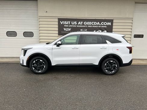 New 2026 Kia Sorento S w/ S Panoramic Sunroof Package image 6