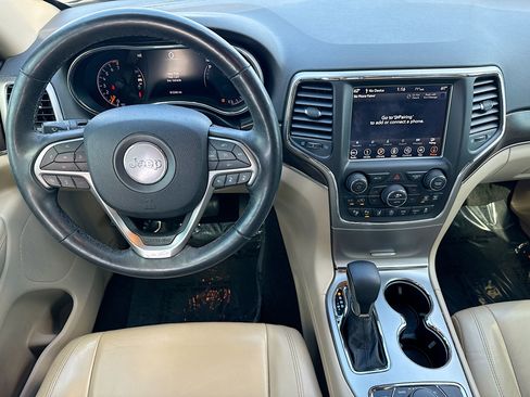 Used 2018 Jeep Grand Cherokee Limited image 18