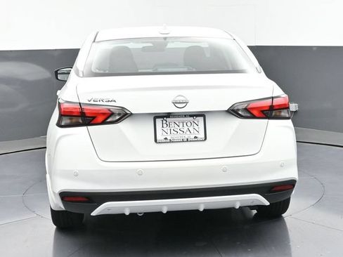 New 2025 Nissan Versa SV w/ Trunk Package FWD image 37