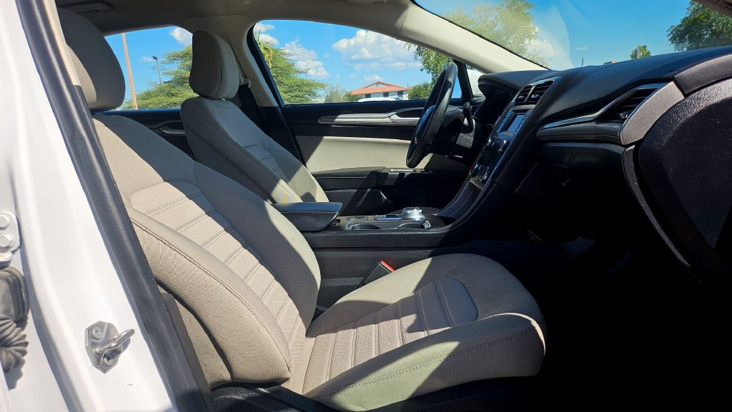 Used 2020 Ford Fusion S FWD image 19