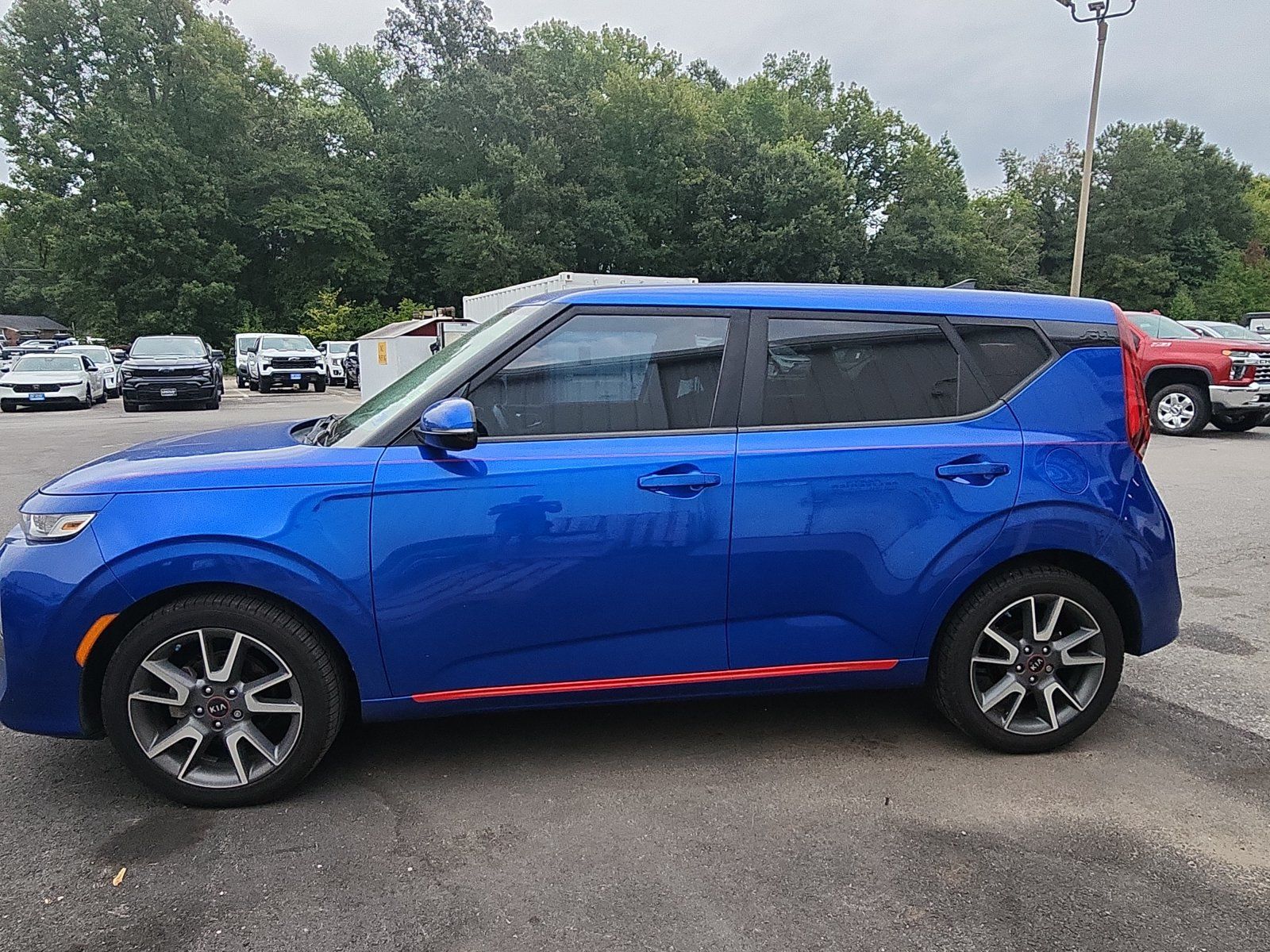 Used 2020 Kia Soul GT-Line FWD image 2