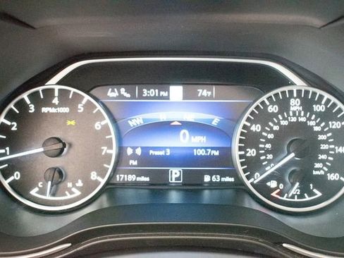 Used 2023 Nissan Maxima SR FWD image 22