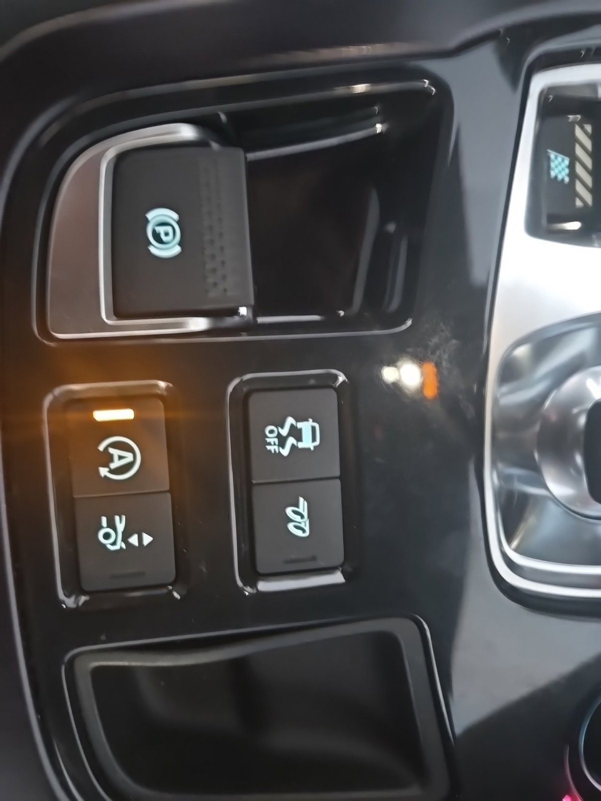 Used 2019 Jaguar F-TYPE R AWD/4WD image 19