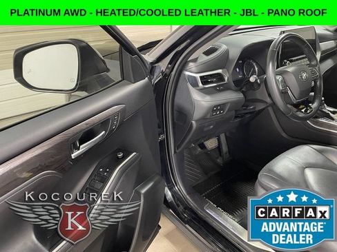 Used 2020 Toyota Highlander Platinum AWD/4WD image 10