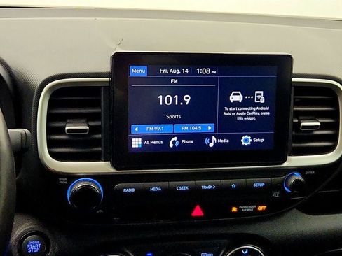Used 2023 Hyundai Venue FWD image 18