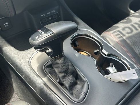Used 2018 Dodge Durango R/T w/ Technology Group RWD image 32