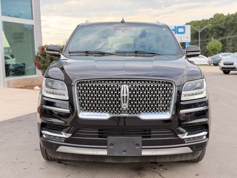 Used 2021 Lincoln Navigator L Reserve AWD/4WD image 2