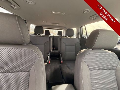 Used 2023 GMC Acadia SLE w/ Driver Convenience Package image 40