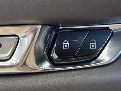 Used 2026 Chevrolet Corvette Stingray Coupe w/ Z51 Performance Package image 23