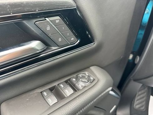 New 2026 GMC Yukon Denali AWD/4WD image 9