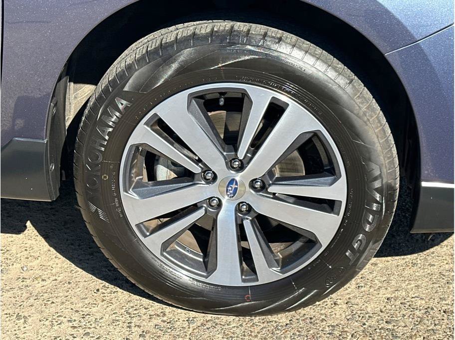 Used 2018 Subaru Outback 2.5i Limited AWD/4WD image 10
