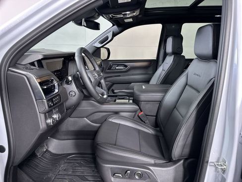 New 2026 GMC Yukon Denali w/ Sun & Power Step Package image 20