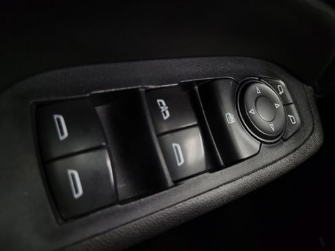 Used 2019 Chevrolet Equinox LT FWD image 27