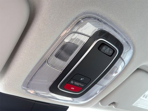 Used 2025 Hyundai Kona SEL image 28