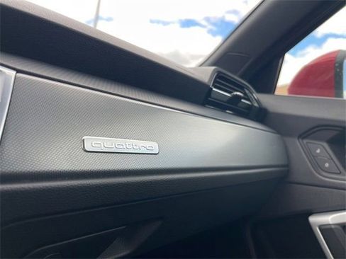 Used 2022 Audi Q3 2.0T Premium Plus image 17