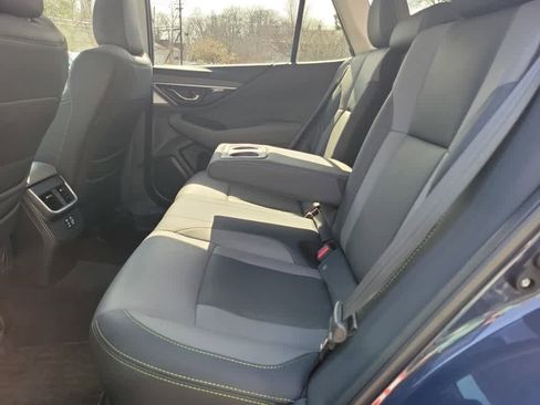Used 2025 Subaru Outback Onyx Edition image 30
