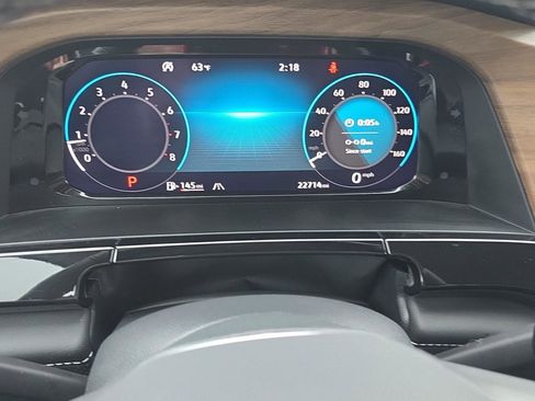 Certified 2025 Volkswagen Atlas SE image 18