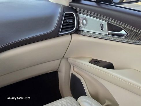 Used 2019 Lincoln Nautilus Black Label image 22