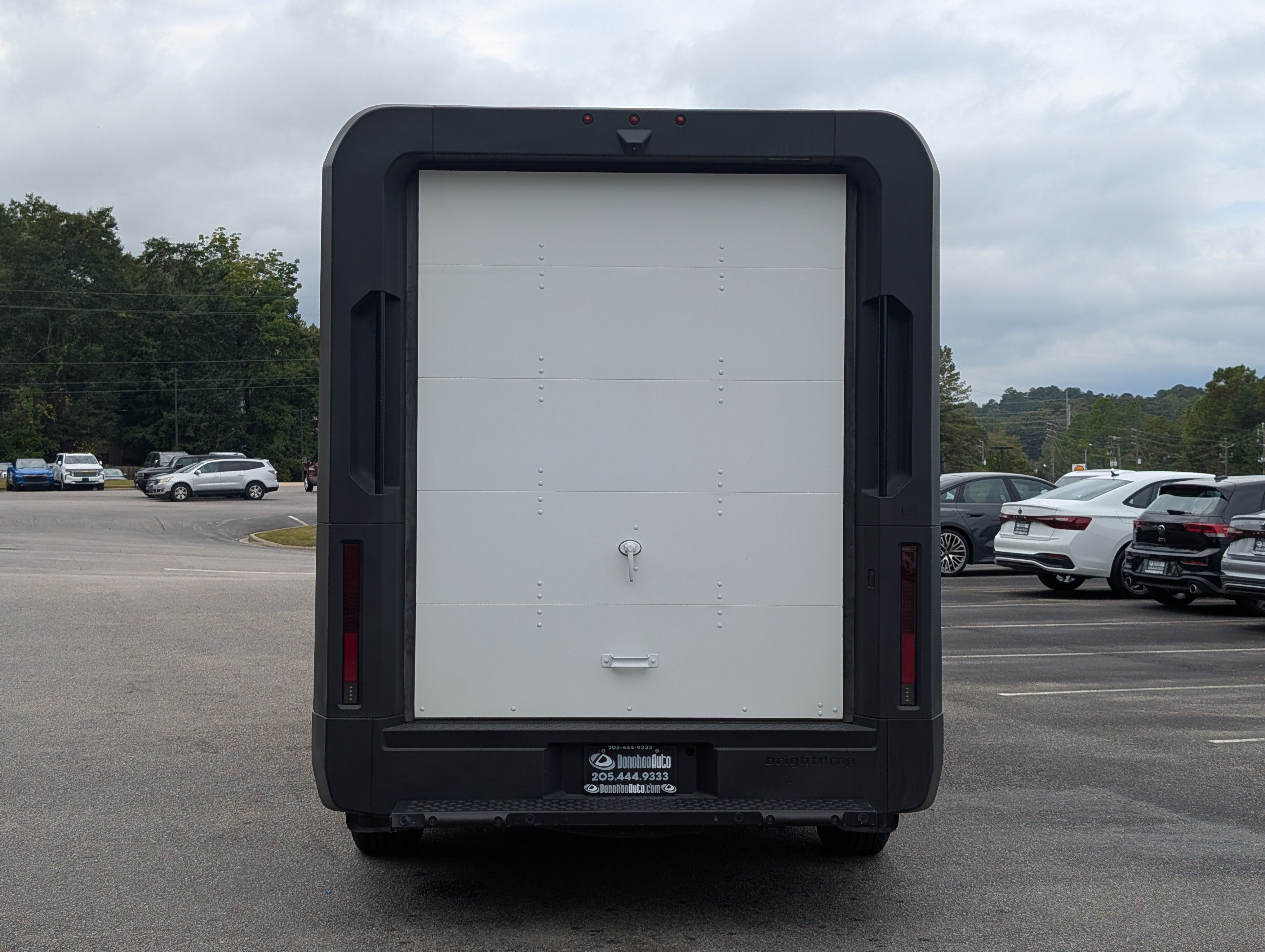 Used 2024 Chevrolet Brightdrop 600 w/ Commercial Equipment Package AWD/4WD image 8