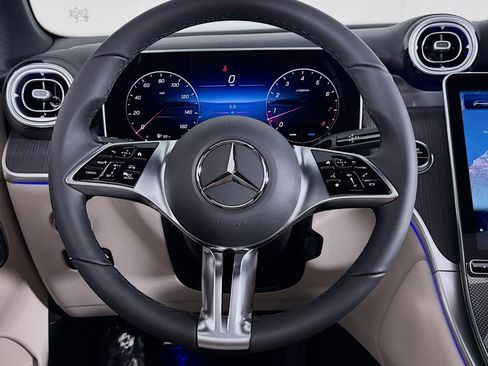 New 2026 Mercedes-Benz GLC 300 image 17