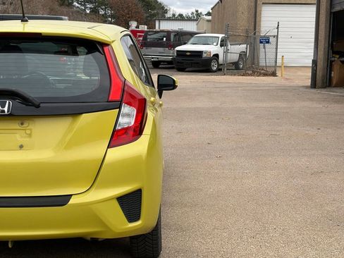 Used 2015 Honda Fit LX image 21