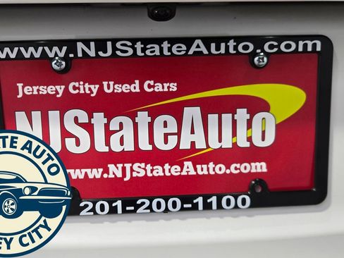 Used 2024 Toyota Camry SE image 25