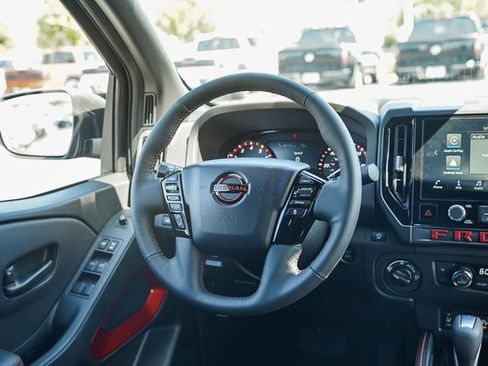 New 2026 Nissan Frontier PRO-4X w/ Pro-4x Convenience Package image 19