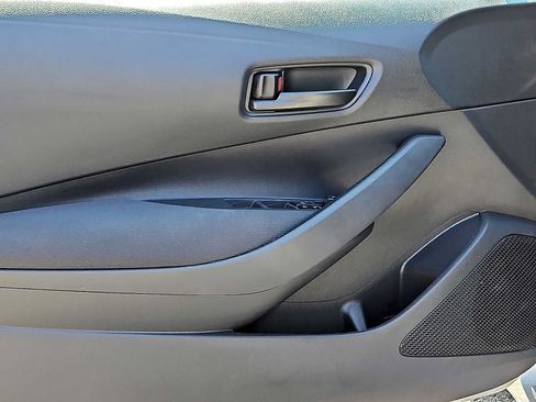 Used 2024 Toyota Corolla LE FWD image 12