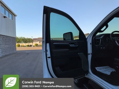 Used 2025 GMC Sierra 3500 Denali AWD/4WD image 10