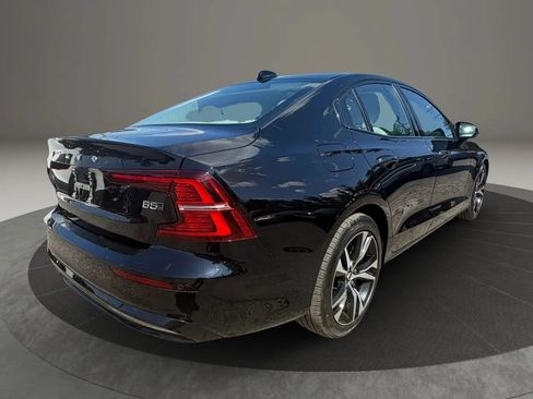 Used 2023 Volvo S60 B5 Plus AWD/4WD image 4