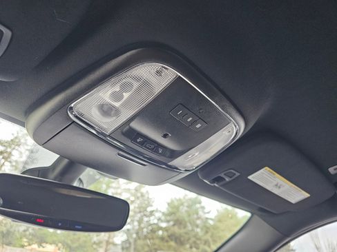 Used 2018 Jeep Grand Cherokee Altitude image 25