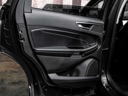 Used 2017 Ford Edge Titanium w/ Equipment Group 301A FWD image 55