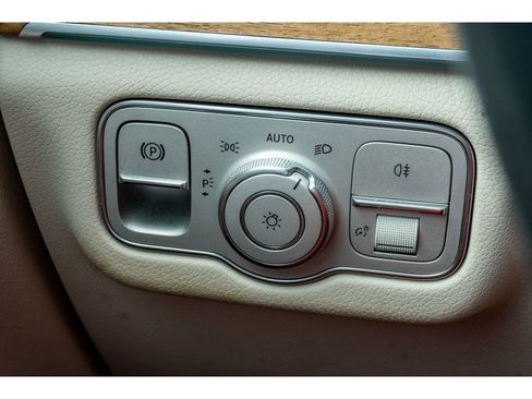 Used 2022 Mercedes-Benz GLE 350 image 28