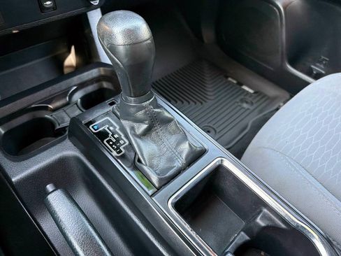 Used 2019 Toyota Tacoma SR RWD image 18