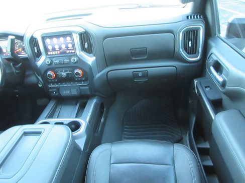 Used 2022 Chevrolet Silverado 2500 LTZ w/ LTZ Plus Package image 19