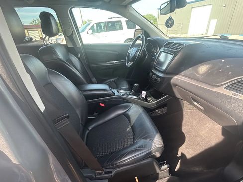 Used 2020 Dodge Journey Crossroad FWD image 35