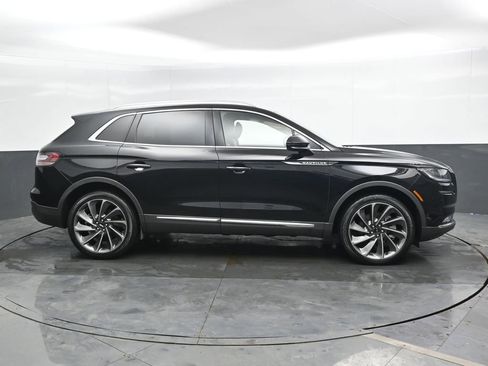 Used 2022 Lincoln Nautilus Reserve w/ Equipment Group 202A image 5