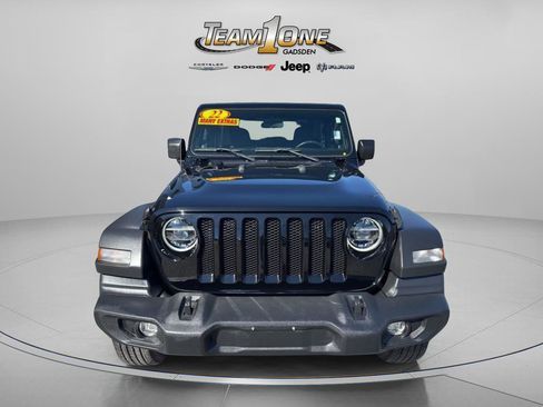 Used 2022 Jeep Wrangler Sport S image 2