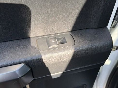 Used 2017 Ford F150 XLT w/ Equipment Group 302A Luxury image 10