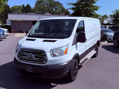 Used 2015 Ford Transit 250 130 Low Roof w/ Exterior Upgrade Package RWD image 1