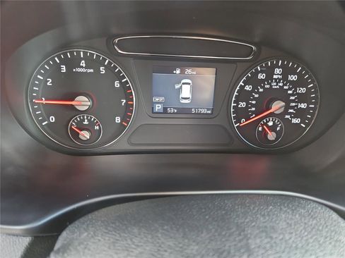 Used 2019 Kia Sorento LX image 19