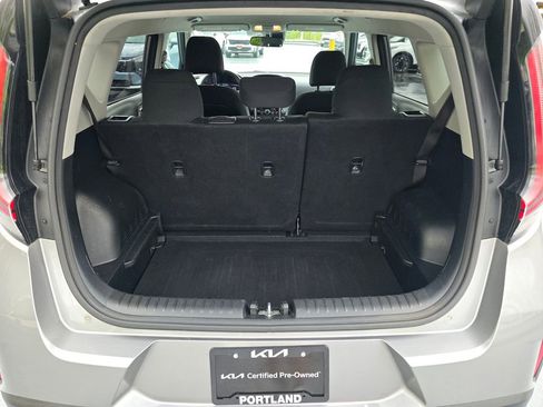 Used 2023 Kia Soul LX w/ LX Technology Package FWD image 15