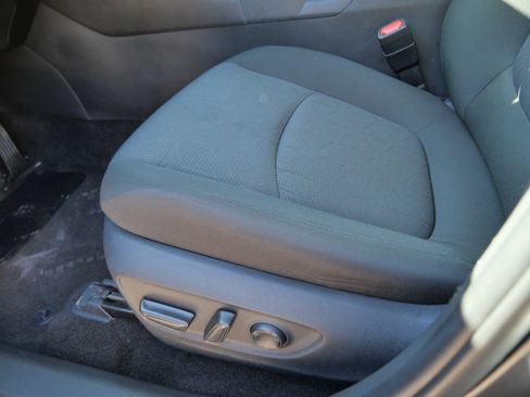 Certified 2025 Toyota RAV4 XLE AWD/4WD image 21