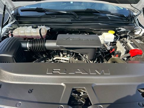 Used 2023 RAM 1500 Big Horn image 32