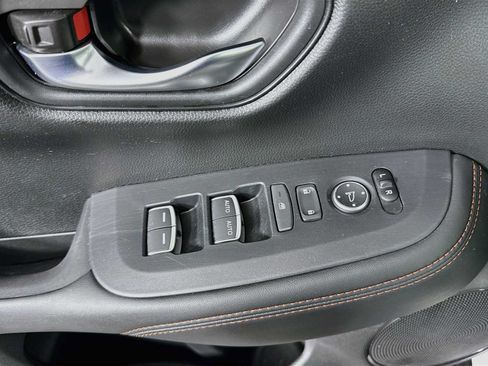 Used 2025 Honda HR-V Sport image 24