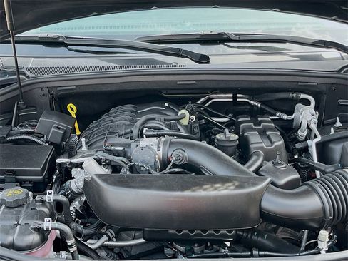 Used 2025 Dodge Durango GT w/ Blacktop Package image 31