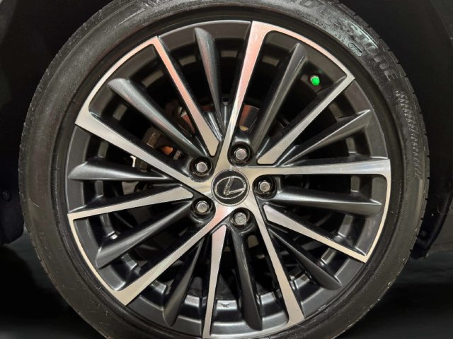 Certified 2023 Lexus ES 350 w/ Premium Package FWD image 30