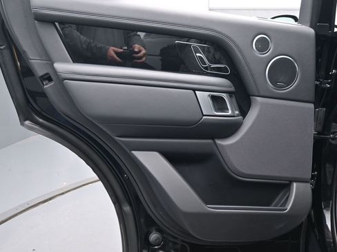 Used 2022 Land Rover Range Rover Westminster Edition image 21